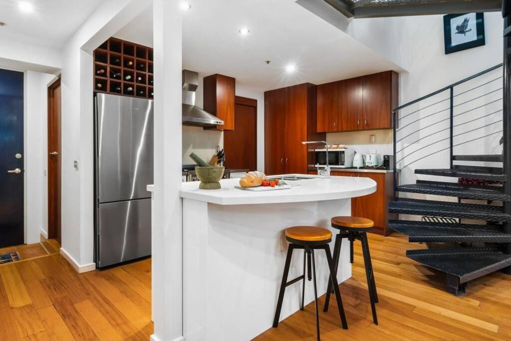 Cool Richmond Warehouse Townhouse 3Br 2Bth Leilighet Melbourne Eksteriør bilde