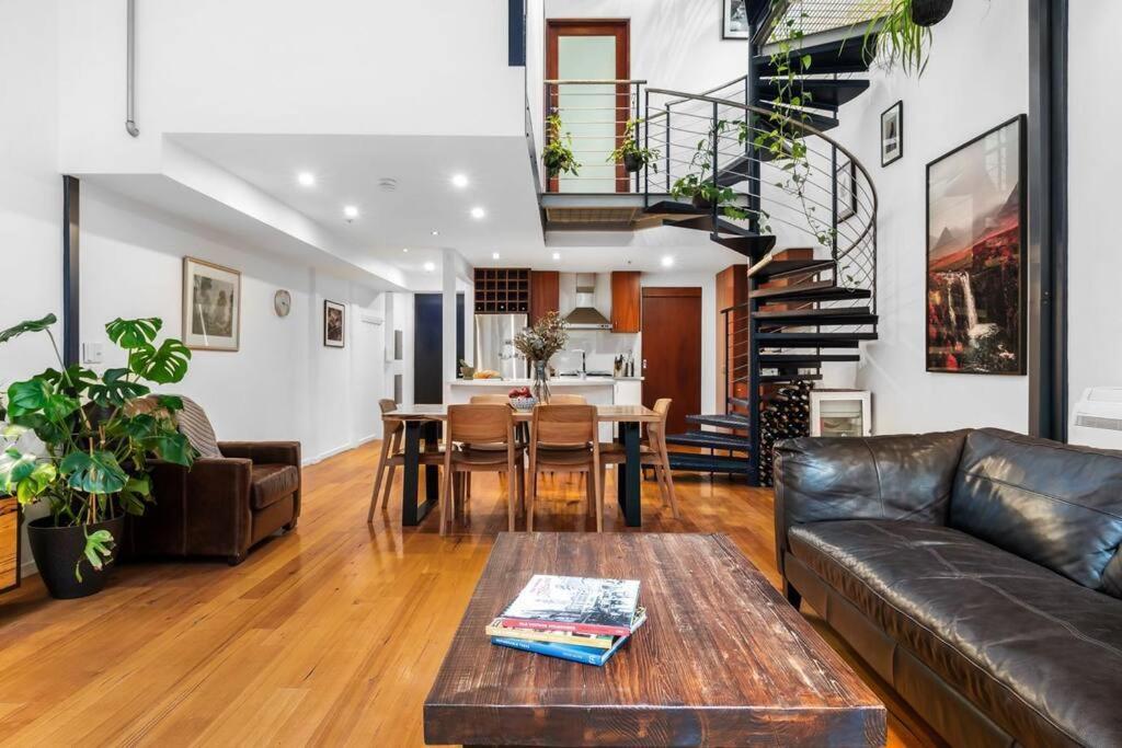 Cool Richmond Warehouse Townhouse 3Br 2Bth Leilighet Melbourne Eksteriør bilde